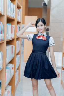 车上他吃我奶好爽